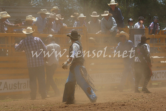 pictonrodeo2013one_0532