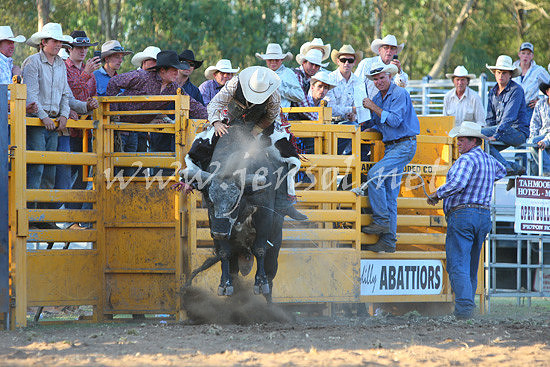 pictonrodeo2013one_1179