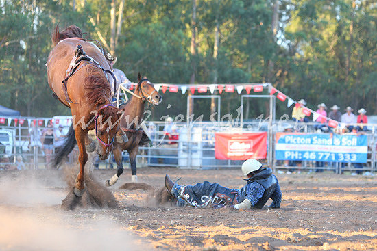 pictonrodeo2013two_0097