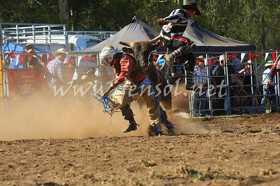 pictonrodeo2013one_0765