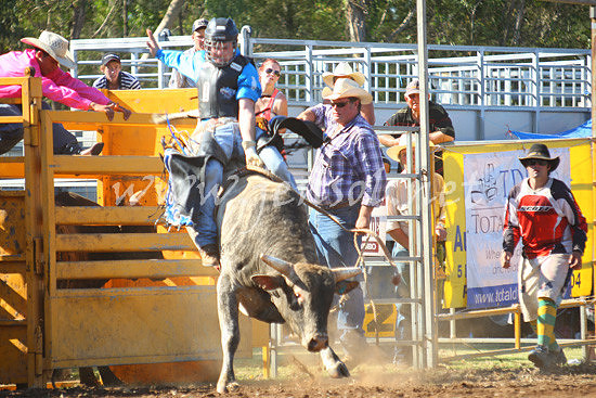 pictonrodeo2013one_0727