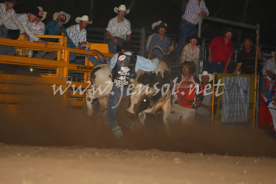 pictonrodeo2013two_0442