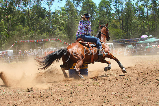 pictonrodeo2013one_0213