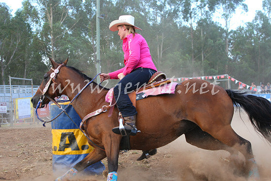 pictonrodeo2013one_0972