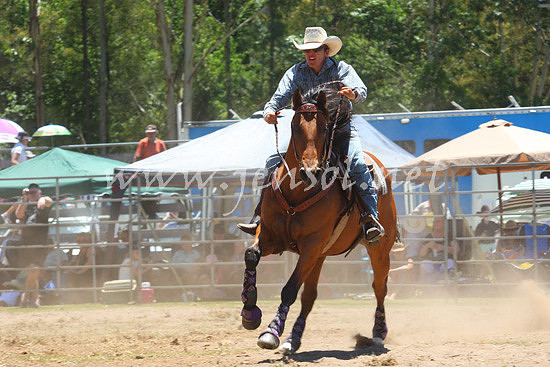 pictonrodeo2013one_0295
