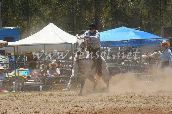 pictonrodeo2013one_0313