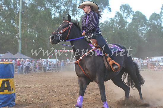 pictonrodeo2013one_1031