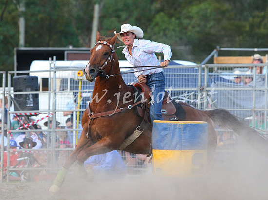 pictonrodeo2013one_1102_edited-1
