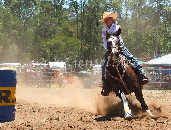 pictonrodeo2013one_0287_edited-1