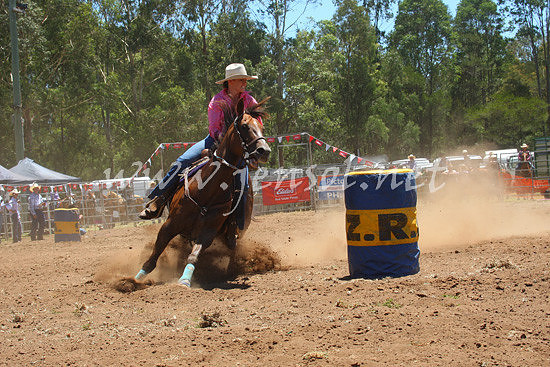pictonrodeo2013one_0234
