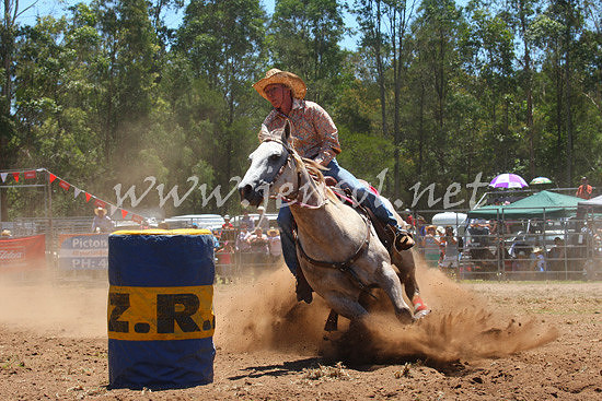 pictonrodeo2013one_0346