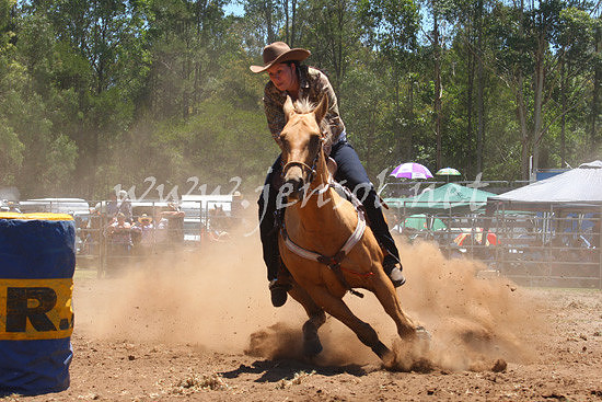 pictonrodeo2013one_0263
