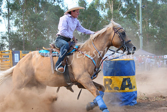 pictonrodeo2013one_1042