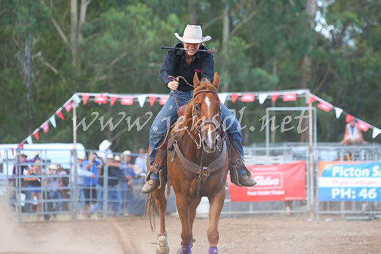 pictonrodeo2013one_0997