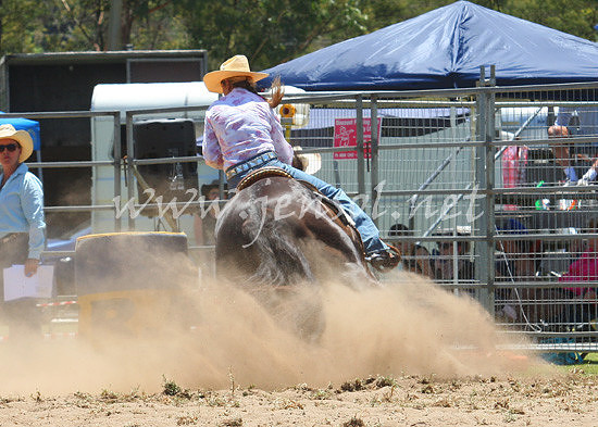 pictonrodeo2013one_0276_edited-1