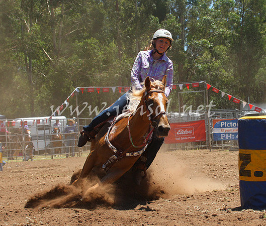 pictonrodeo2013one_0118_edited-1